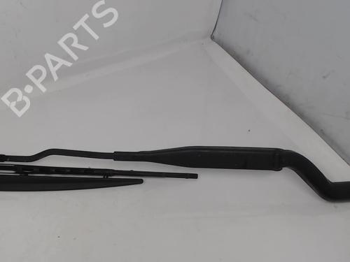Used Front windshield wiper arm RENAULT SAFRANE I (B54_) 2.5 dT (B548) (113 hp) 22100581
