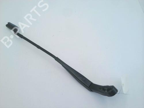 Used Front windshield wiper arm PEUGEOT 3008 II SUV (MC_, MR_, MJ_, M4_) 1.2 THP/ PureTech 130 (MRHNSM, MRHNSU, MRHNSJ, MRHNYW,... (131 hp) 29071772