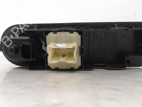 Used Left front window switch Left front window switch RENAULT CLIO IV (BH_) 1.5 dCi 90 (90 hp) 22100029 22100029