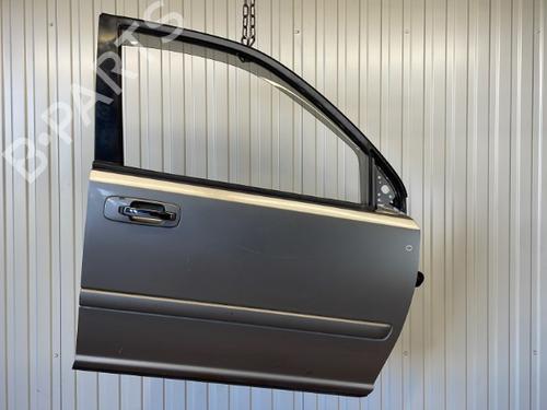 Used Right front door NISSAN X-TRAIL I (T30) 2.2 dCi 4x4 (136 hp) 22101337
