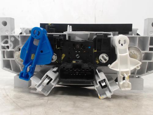 Used Climate control Climate control DACIA SANDERO 1.5 dCi (88 hp) 22100368 22100368