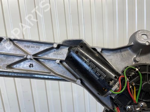 front-wiper-motor-mercedes-benz-s-class-w220-v220-1998-1999-2000-2001-2002-2003-2004-2005-34163934 main image