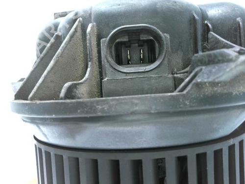 Used Heater blower motor Heater blower motor RENAULT TRAFIC II Van (FL) 2.0 dCi 90 (FL0H, FL00, FL01, FL0M, FL0P, FL0S) (90 hp) 20910775 20910775