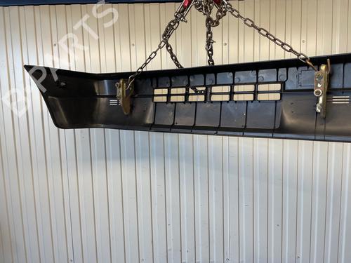 Used Front bumper Front bumper 38719843 38719843