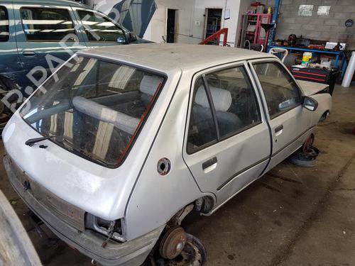 Left mirror PEUGEOT 205 II (20A/C) 1.7 Diesel | BP22098071C26 