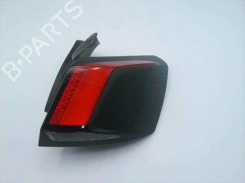 Used Right taillight Right taillight PEUGEOT 3008 II SUV (MC_, MR_, MJ_, M4_) 1.2 THP/ PureTech 130 (MRHNSM, MRHNSU, MRHNSJ, MRHNYW,... (131 hp) 29513328 29513328