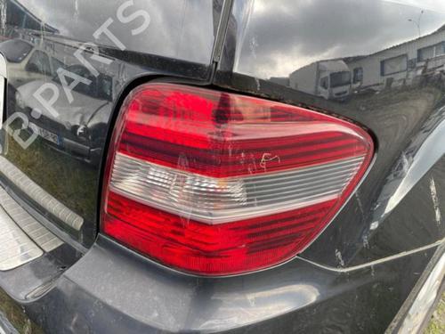 Front right exterior door handle MERCEDES-BENZ M-CLASS (W164) ML 320 CDI 4-matic (164.122) | BP20913325C129 