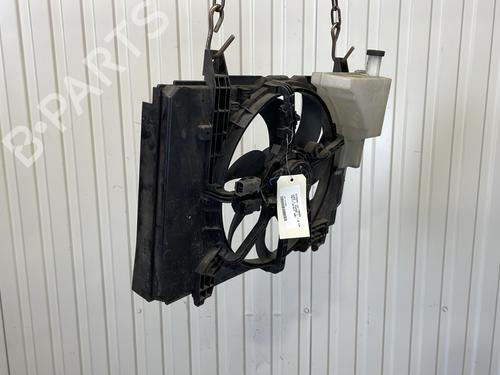 radiator-fan-nissan-juke-f15-2010-2011-2012-2013-2014-2015-2016-2017-2018-2019-30152650 main image