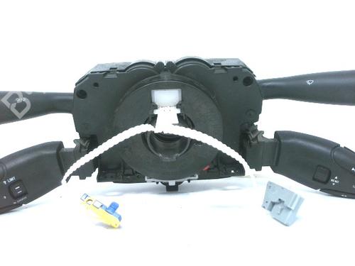 Used Steering column stalk Steering column stalk PEUGEOT 308 I (4A_, 4C_) 1.6 HDi (92 hp) 27186230 27186230
