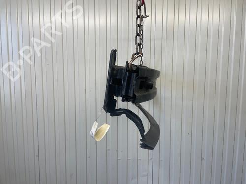 Used Front bumper reinforcement Front bumper reinforcement 36100079 36100079