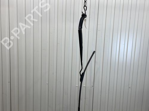 Used Front windshield wiper arm HYUNDAI i20 II (GB, IB) 1.0 T-GDI (101 hp) 29614907