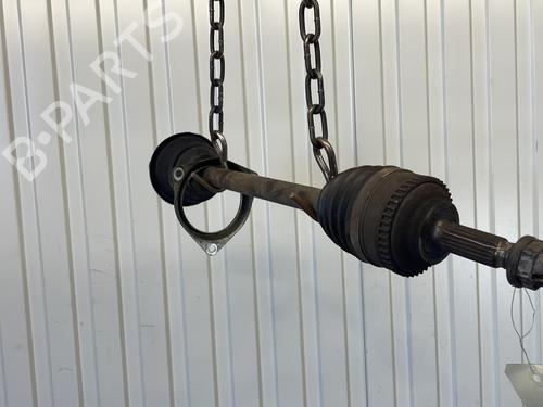 Used Left front driveshaft RENAULT CLIO II (BB_, CB_) 1.2 16V (BB05, BB0W, BB11, BB27, BB2T, BB2U, BB2V, CB05,... (75 hp) 26977705