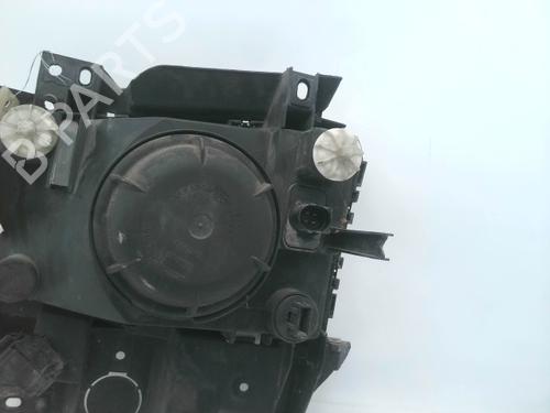 Right headlight VW TRANSPORTER T4 Van (70A, 70H, 7DA, 7DH) 2.5 TDI | BP29204771C29 