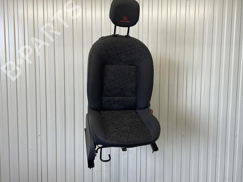 Used Right front seat RENAULT TWINGO II (CN0_) 1.2 16V (CN04, CN0B) (75 hp) 29465230