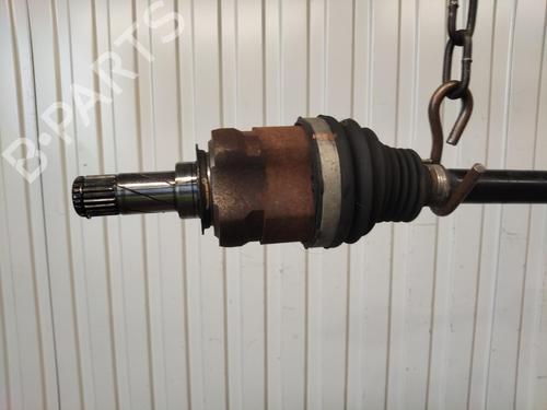 Used Left front driveshaft Left front driveshaft OPEL CORSA E (X15) 1.3 CDTI (08, 68) (75 hp) 39487433 39487433