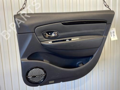 Used Front right panel RENAULT SCÉNIC III (JZ0/1_) 1.6 dCi (JZ00, JZ12) (130 hp) 29318458