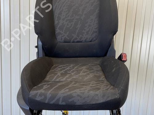 Right front seat PEUGEOT 3008 I MPV (0U_) 1.6 HDi | BP24056781C16 