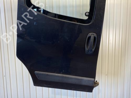 Højre side skydedør Højre side skydedør FIAT QUBO (225_) 1.3 D Multijet (225CXB1A, 225AXB1A, 225CXB11, 225AXB11,... (75 hp) 23795727 23795727