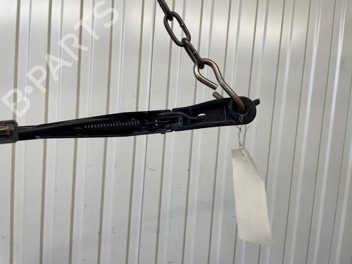 Used Front windshield wiper arm Front windshield wiper arm CITROËN C5 AIRCROSS (A_) 1.6 Hybrid 225 (A45GFR) (224 hp) 37729412 37729412