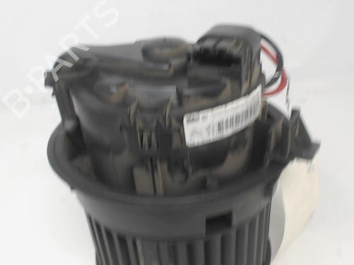 Used Heater blower motor Heater blower motor PEUGEOT 208 I (CA_, CC_) 1.4 HDi (68 hp) 20916833 20916833