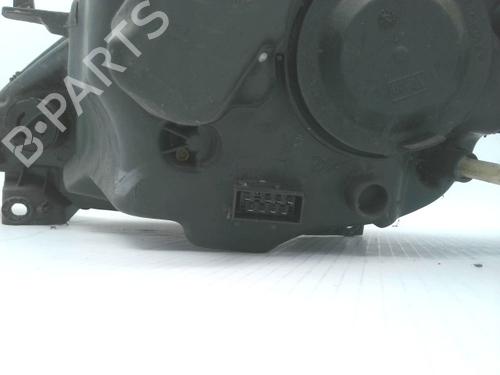 right-headlight-peugeot-1007-km_-2005-32746930 main image