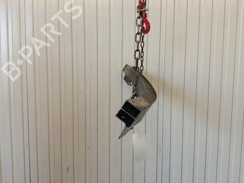 Used Front bumper reinforcement Front bumper reinforcement 33948069 33948069