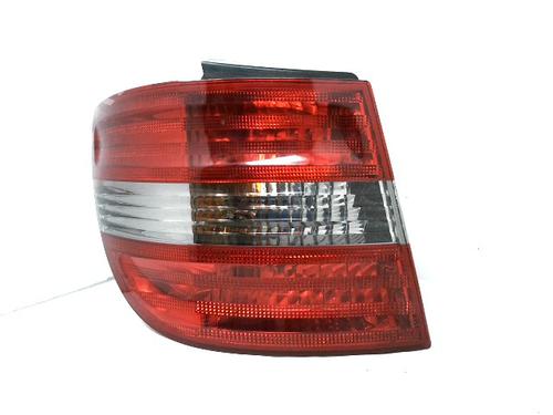 Farolim esquerdo Farolim esquerdo MERCEDES-BENZ B-CLASS Sports Tourer (W245) B 200 (245.233) (136 hp) 32186621 32186621