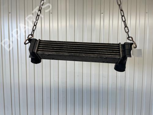 Intercooler Intercooler BMW 3 Touring (E91) 318 d (143 hp) 32000134 32000134
