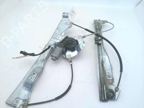 Rudehejsemekanisme Højre foran RENAULT CLIO III (BR0/1, CR0/1) 1.2 16V Hi-Flex (BR1U, CR1U) (75 hp) 28952393