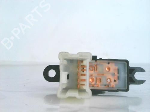 Used Right rear window switch Right rear window switch RENAULT KADJAR (HA_, HL_) 1.6 dCi 130 (HLA4) (130 hp) 20914779 20914779