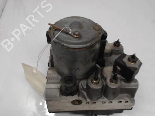 Used ABS pump MERCEDES-BENZ E-CLASS (W210) E 300 D (210.020) (136 hp) 20913121