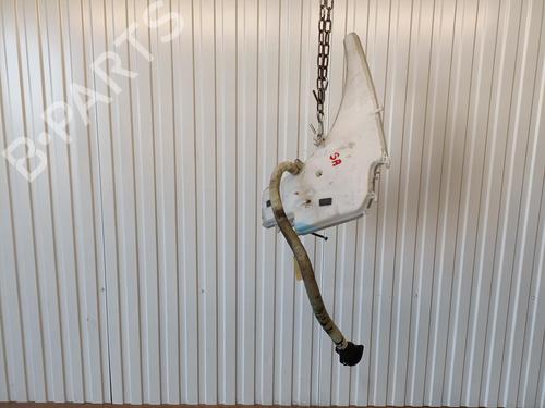 windscreen-washer-tank-bmw-1-e87-118-d-61677238667-2003-2004-2005-2006-2007-2008-2009-2010-2011-2012-2013-20912822 main image