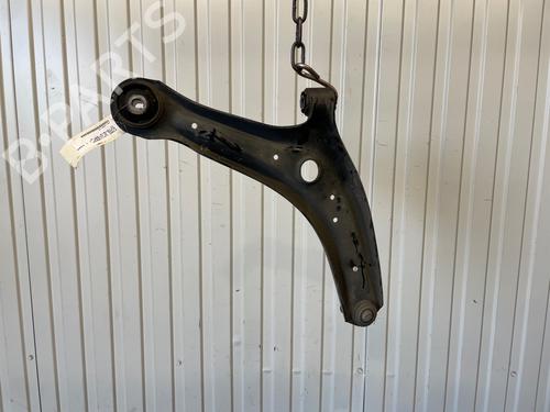 Used Left front suspension arm Left front suspension arm 35993808 35993808