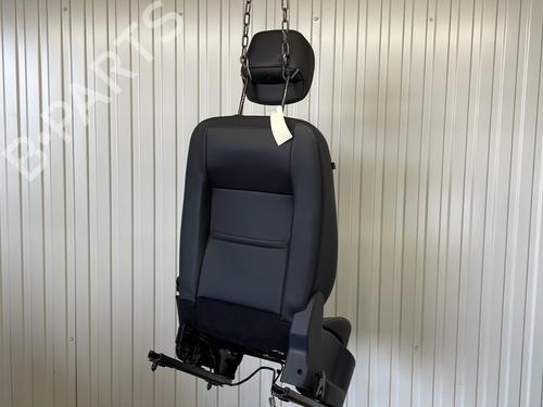 Right front seat RENAULT CLIO IV (BH_) 1.5 dCi 90 | BP25738721C16 - Image 2