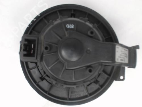 Used Heater blower motor FORD FIESTA VI (CB1, CCN) 1.4 TDCi (68 hp) 20912960