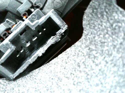 left-taillight-peugeot-307-3ac-2000-2001-2002-2003-2004-2005-2006-2007-2008-2009-2010-2011-2012-31833458 main image