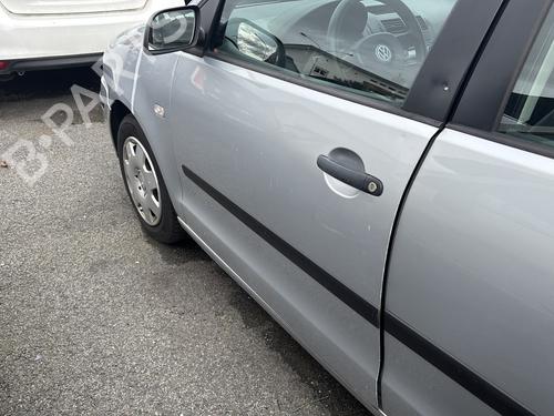 Right mirror VW POLO IV (9N_, 9A_) 1.2 12V | BP31833483C27