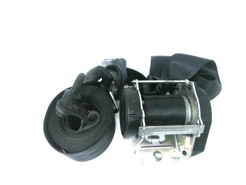 front-right-seatbelt-dacia-sandero-ii-2012-26029126 main image