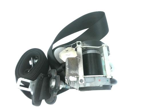 front-right-seatbelt-fiat-qubo-225_-2008-23795731 main image