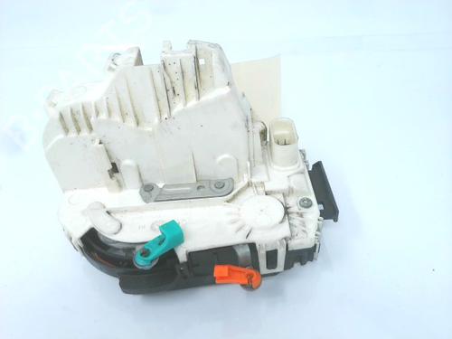 Zamek drzwi przednich lewych CHRYSLER SEBRING Convertible (JS) 2.0 CRD 4589239AL