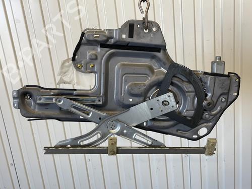 Used Front right window mechanism Front right window mechanism HYUNDAI TRAJET (FO) 2.0 CRDi (113 hp) 26714266 26714266