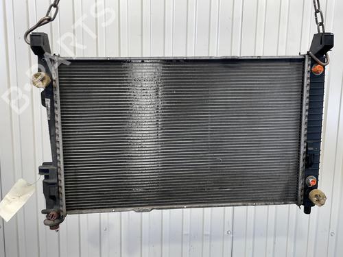 Used Water radiator Water radiator 32186659 32186659