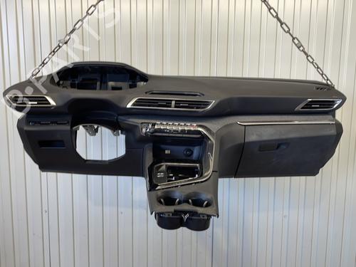 Used Dashboard PEUGEOT 3008 II SUV (MC_, MR_, MJ_, M4_) 1.2 THP/ PureTech 130 (MRHNSM, MRHNSU, MRHNSJ, MRHNYW,... (131 hp) 29071744