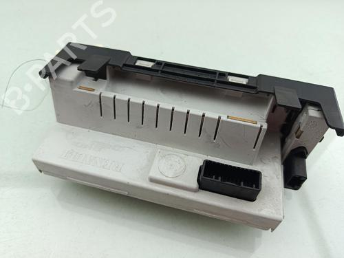 display-monitor-renault-clio-iii-br01-cr01-2005-2006-2007-2008-2009-2010-2011-2012-2013-2014-40200283 main image