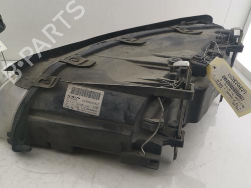 Used Right headlight Right headlight VOLVO V70 III (135) 2.0 D (136 hp) 33299046 33299046