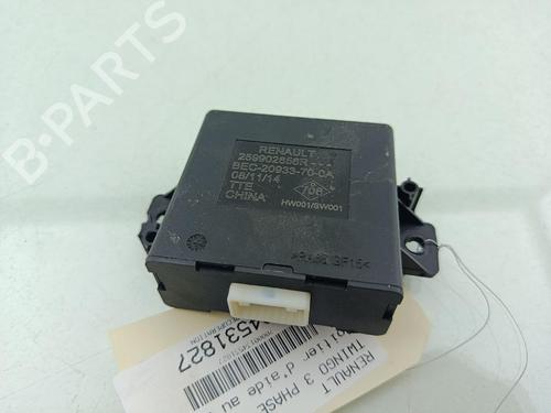 Used Electronic module Electronic module RENAULT TWINGO III (BCM_, BCA_) 0.9 TCe 90 (BCM9, BCM2) (90 hp) 40117786 40117786