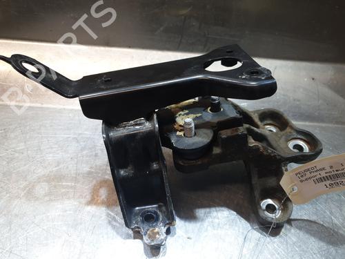 Used Engine mount PEUGEOT 107 (PM_, PN_) 1.0 (68 hp) 27522495