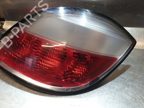 Højre baglygte OPEL ASTRA H (A04) 1.9 CDTI (L48) | BP21057010C35 