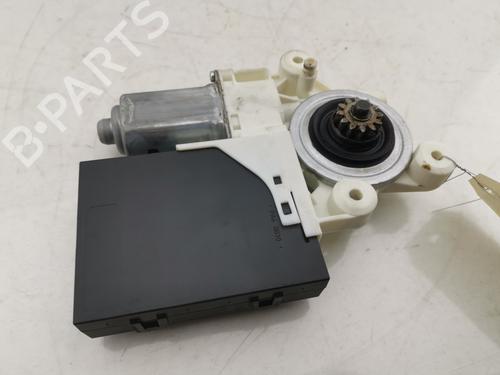 Used Right front window motor Right front window motor VOLVO V50 (545) 2.0 D (136 hp) 32321626 32321626