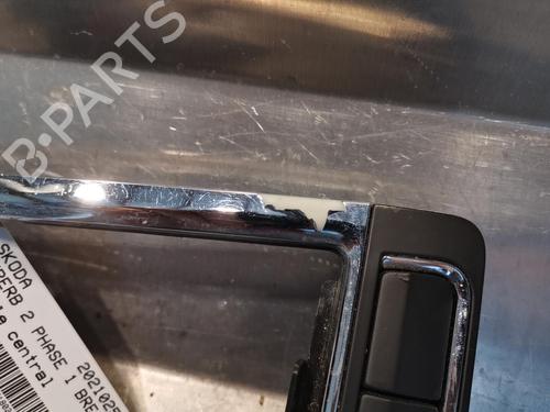 Console centrale Console centrale SKODA SUPERB II Estate (3T5) 2.0 TDI (140 hp) 21215079 21215079